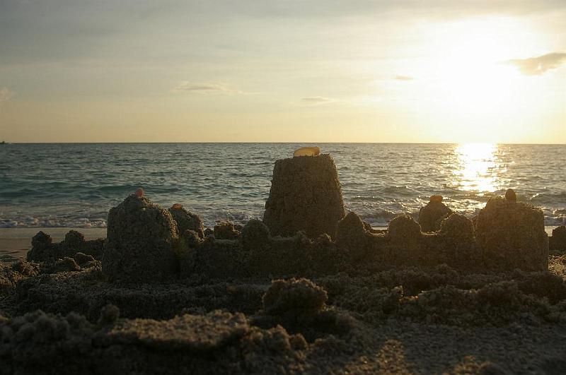 IMGP5960.JPG - Sandcastle Sunset K100d and 18-55mm kit lens.