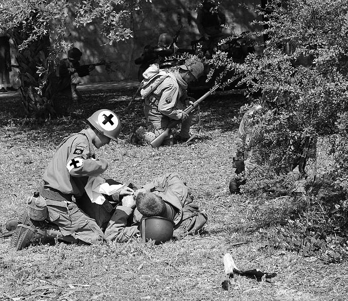 IMGP6554RS.JPG - Medic treating a wounded rifleman during the final assault on the fort.